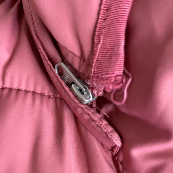 Abercrombie & Fitch Womens Water & Wind Resistant- Packable Light Jacket. Sz M - Picture 16 of 16